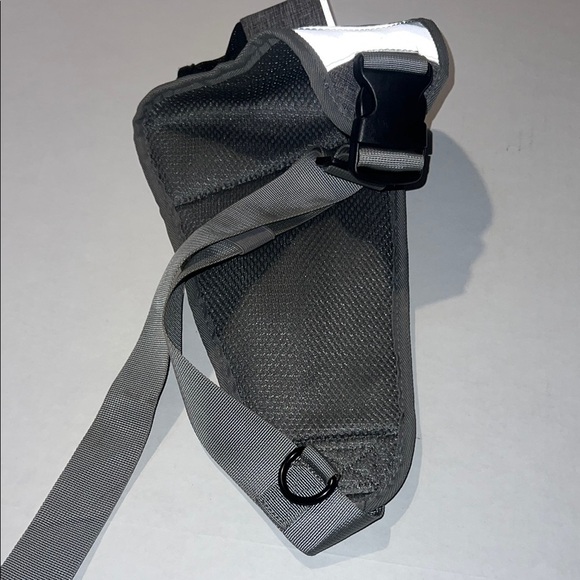 YOUTHINK Sporty Gray Belt Bag with Angular Design Outdoors Hiking Camping - Picture 6 of 10